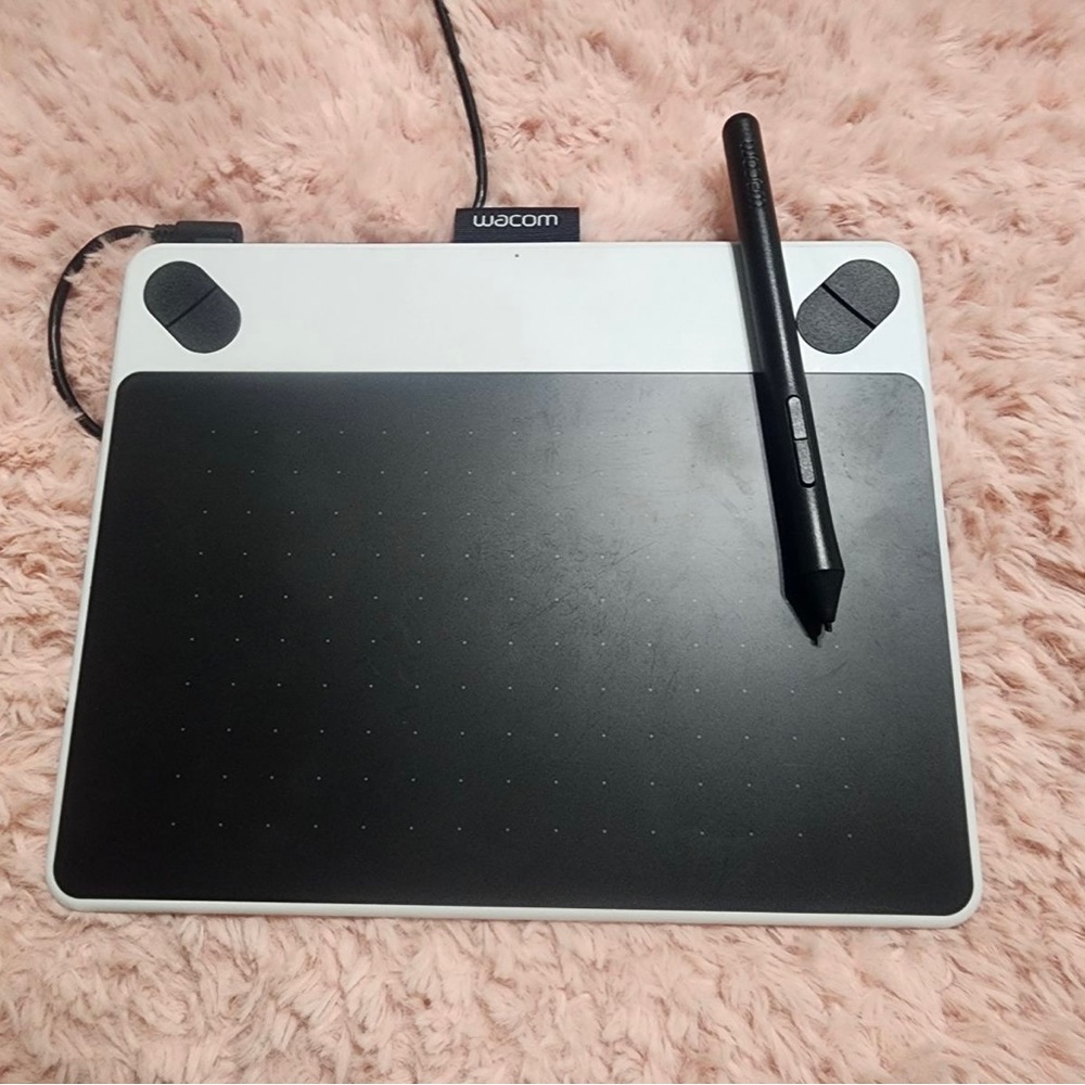 Wacom Intuos Art Drawing Pad